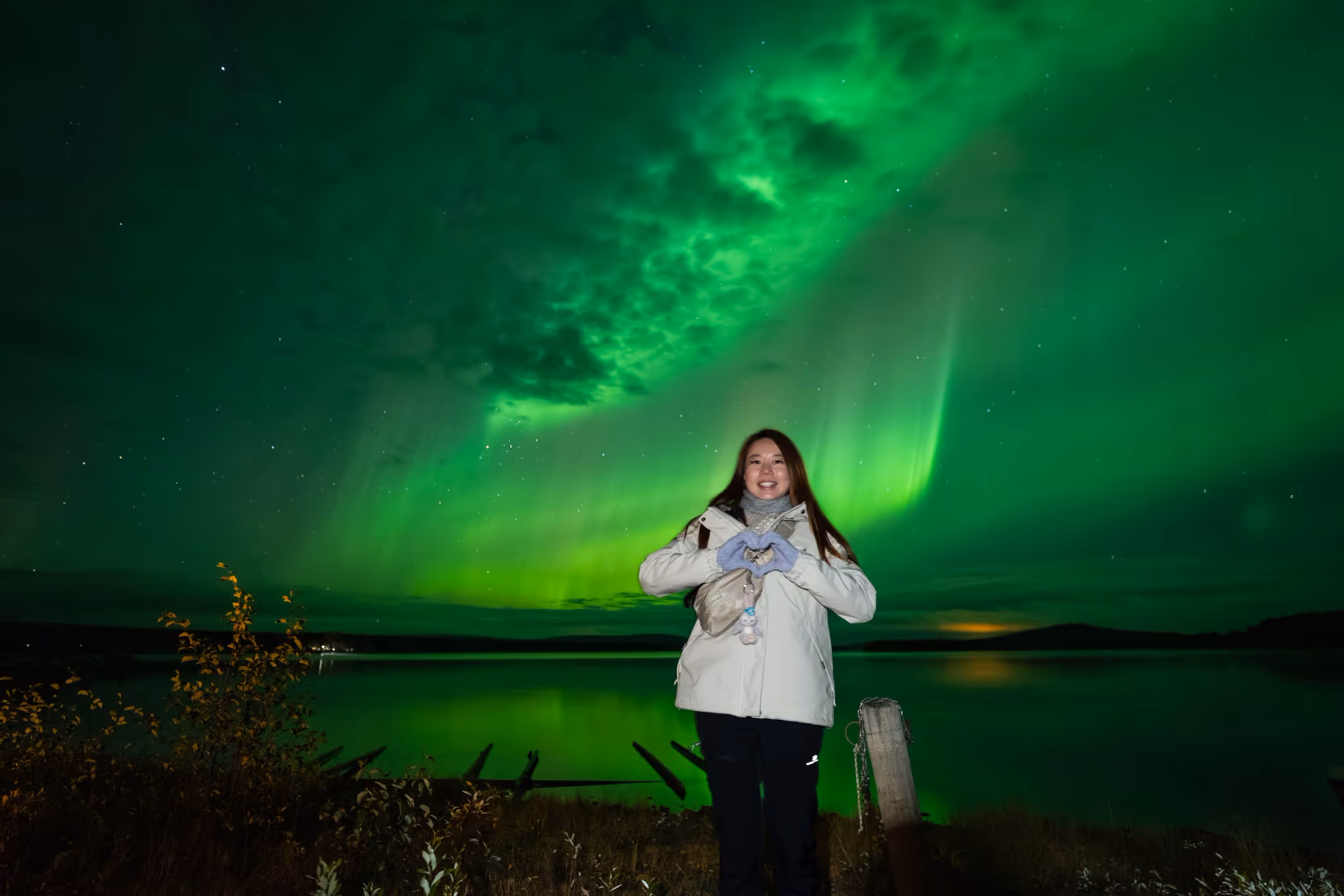 Foto real de aurora de un tour de Lapland Explorers