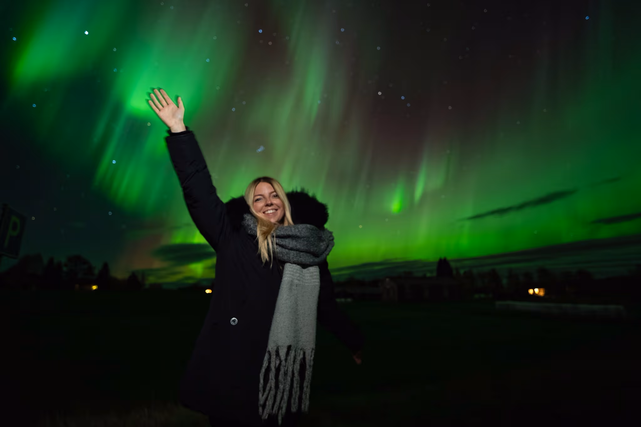 Foto real de aurora de un tour de Lapland Explorers