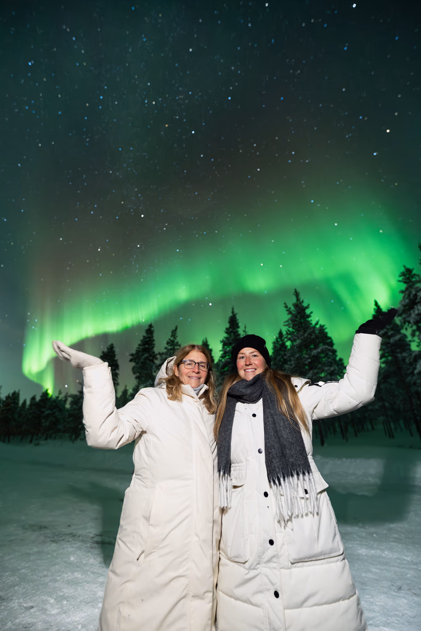 Foto reale di aurora da un tour Lapland Explorers